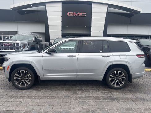 Used 2023 Jeep Grand Cherokee L Overland w/ Trailer Tow Group (B) image 1