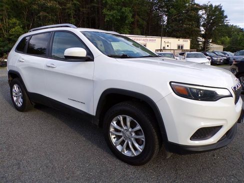 Used 2020 Jeep Cherokee Latitude w/ Cold Weather Group AWD/4WD image 4