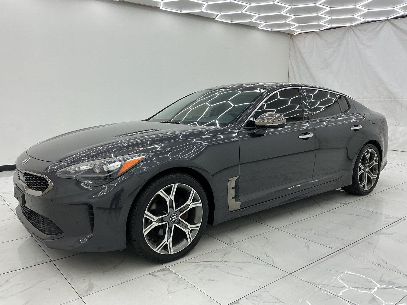Used 2019 Kia Stinger Premium AWD/4WD image 6