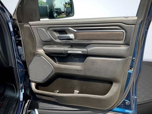 Used 2024 RAM 1500 Laramie AWD/4WD image 31