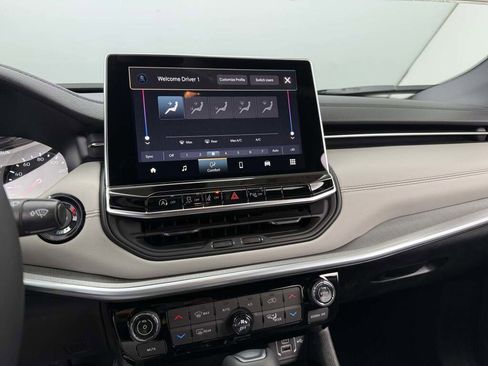 New 2026 Jeep Compass Limited image 28