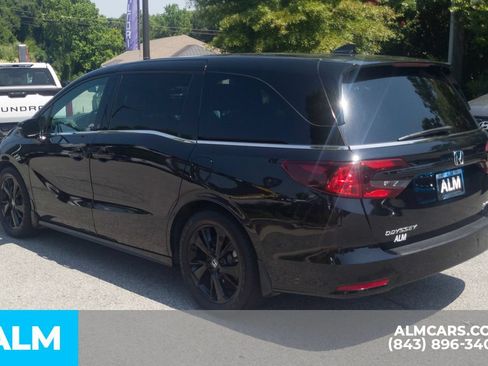 Used 2024 Honda Odyssey Sport image 9