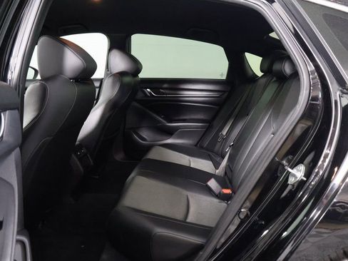 Used 2022 Honda Accord Sport image 11