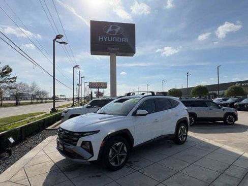 New 2026 Hyundai Tucson SEL FWD image 9