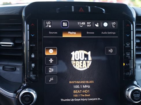 Used 2023 RAM 1500 Laramie AWD/4WD image 21
