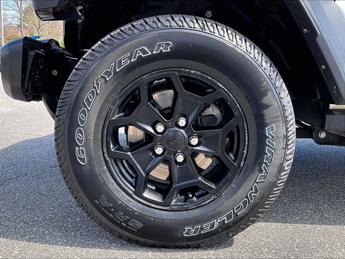 Used 2023 Jeep Wrangler Unlimited AWD/4WD image 7