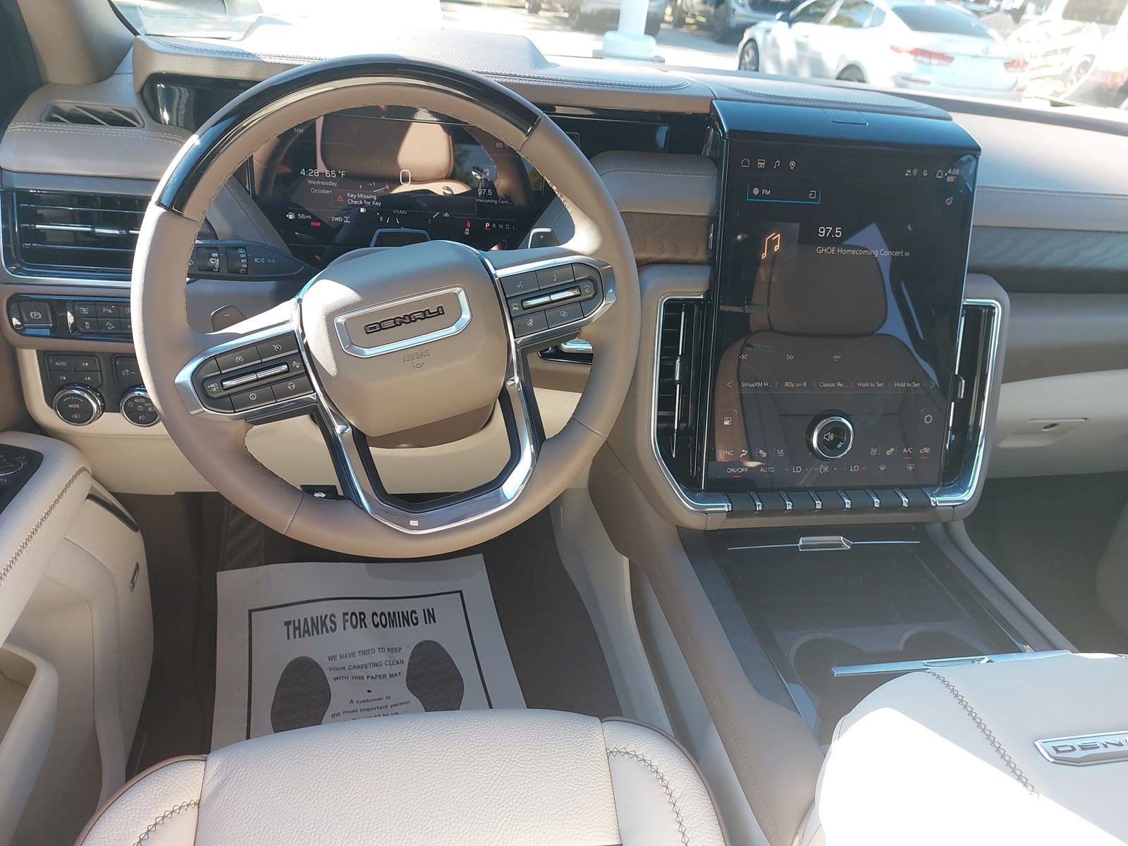 New 2026 GMC Yukon Denali w/ Denali Reserve Package AWD/4WD image 17