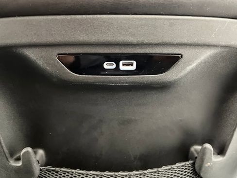 Used 2025 Chrysler Pacifica Select FWD image 27
