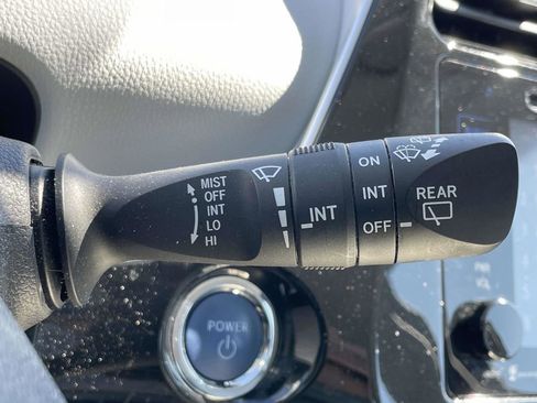 Used 2016 Toyota Prius Three image 23