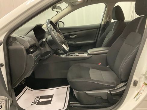 Used 2022 Nissan Sentra SV image 7