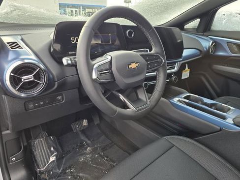 New 2026 Chevrolet Equinox EV LT image 13