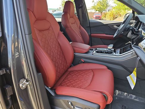 New 2026 Audi SQ7 Premium Plus AWD/4WD image 10