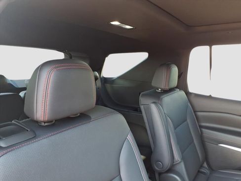 Used 2025 Chevrolet Traverse Z71 w/ LPO, Floor Liner Package image 13