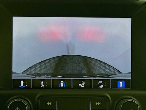 Used 2024 GMC Terrain SLT w/ Tech Package image 14