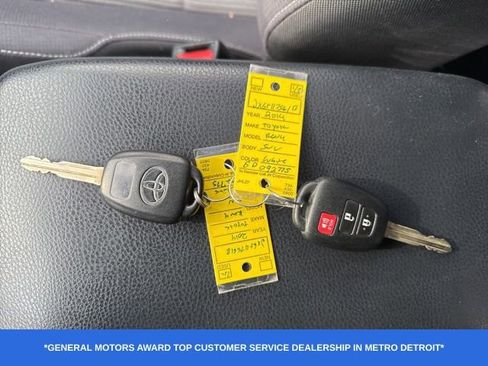 Used 2014 Toyota RAV4 XLE image 8