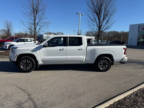 Used 2023 Nissan Frontier SV w/ Technology Package image 8