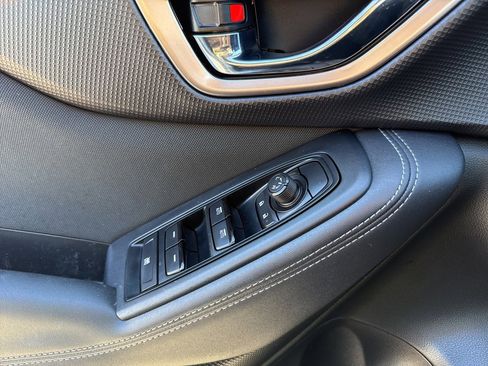 Used 2024 Subaru Forester Premium image 19