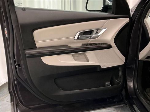 Used 2015 GMC Terrain SLT w/ Chrome Edition image 9