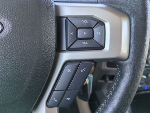 Used 2018 Ford F250 Lariat w/ Chrome Package image 30