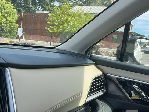 New 2025 Subaru Outback Limited image 15