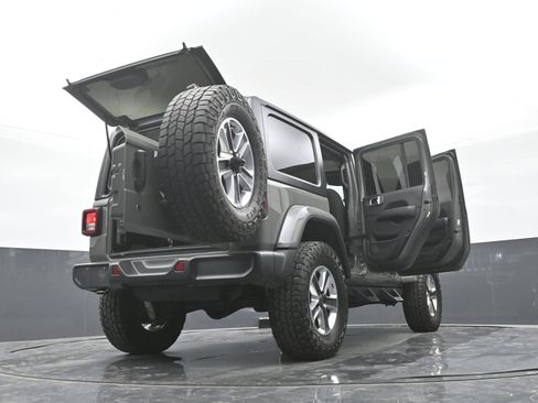 Used 2020 Jeep Wrangler Unlimited Sahara w/ Cold Weather Group AWD/4WD image 48