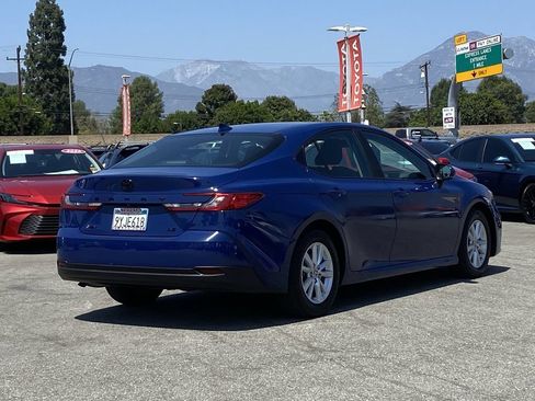 Certified 2025 Toyota Camry LE FWD image 39