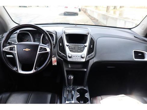 Used 2016 Chevrolet Equinox LTZ w/ Enhanced Convenience Package FWD image 8