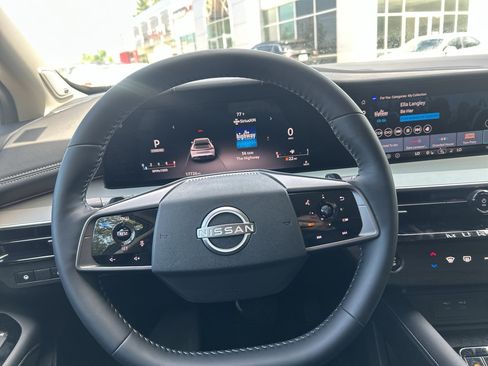 Used 2025 Nissan Murano SL w/ Cargo Package AWD/4WD image 10