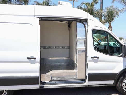Used 2022 Ford Transit 250 148 High Roof Extended RWD image 11