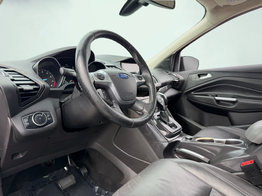 Used 2016 Ford Escape Titanium AWD/4WD image 27