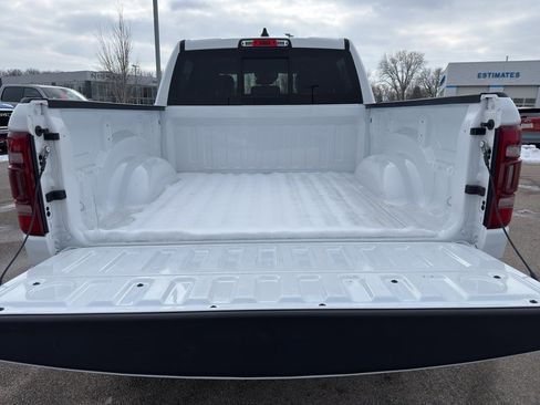 Used 2022 RAM 1500 Laramie image 8