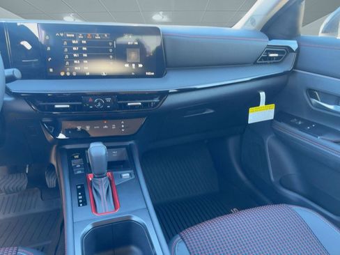 New 2026 Nissan Kicks SR image 26