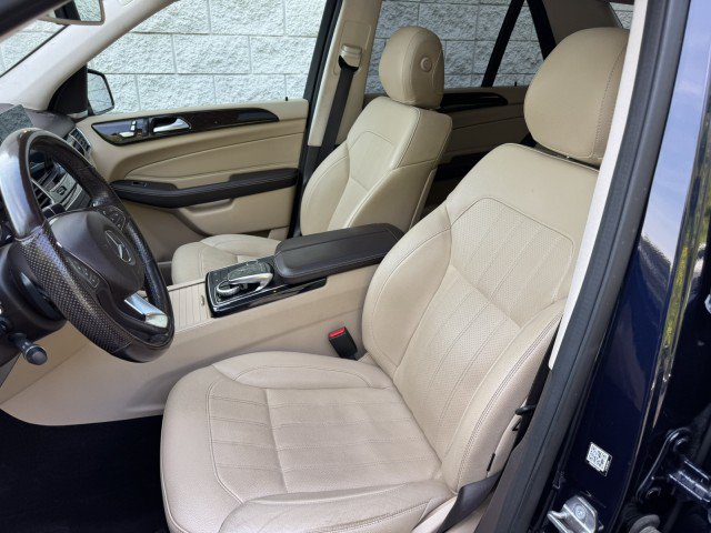 Used 2019 Mercedes-Benz GLE 400 4MATIC image 7