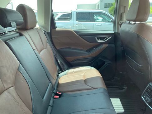 Used 2022 Subaru Forester Touring w/ Popular Package #2 AWD/4WD image 9
