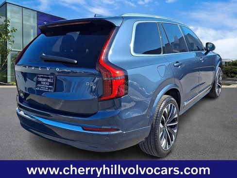 Certified 2025 Volvo XC90 B5 Plus image 7