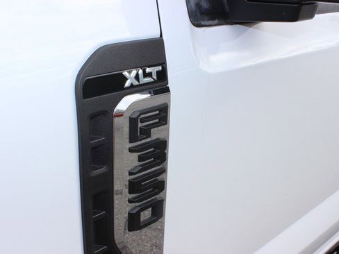 Used 2023 Ford F350 XLT w/ FX4 Off-Road Package image 2