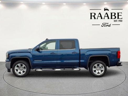 Used 2017 GMC Sierra 1500 SLE w/ SLE Value Package AWD/4WD image 4