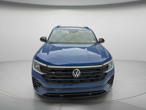 Used 2025 Volkswagen Atlas Cross Sport SEL R-Line AWD/4WD image 5