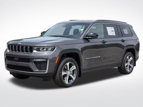 New 2026 Jeep Grand Cherokee L Limited AWD/4WD image 2