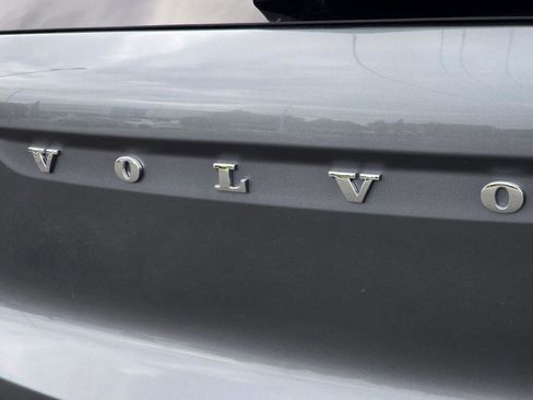 Used 2019 Volvo XC40 T5 R-Design AWD/4WD image 32