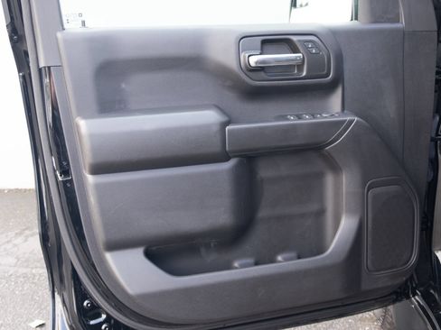 Used 2022 Chevrolet Silverado 1500 Custom AWD/4WD image 12