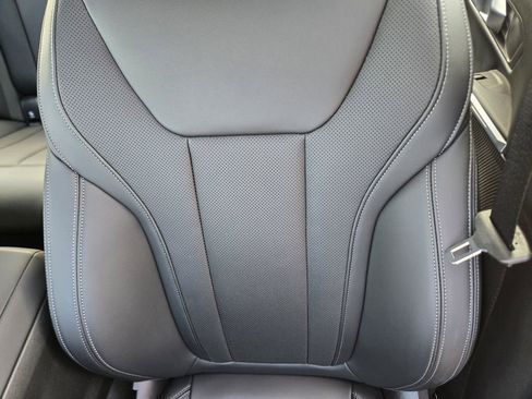 Used 2023 BMW 330i Sedan w/ Driving Assistance Package RWD image 18