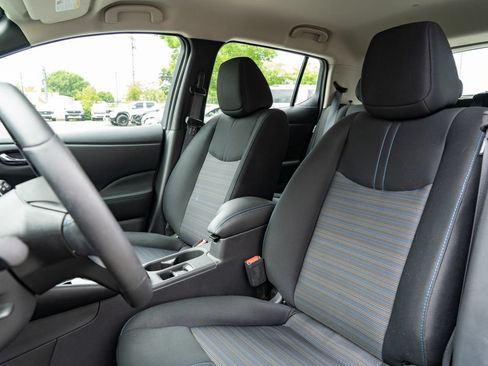 Certified 2025 Nissan Leaf SV Plus FWD image 21