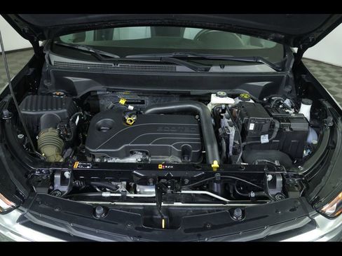 Used 2024 Chevrolet Equinox LS w/ LS Convenience Package image 17