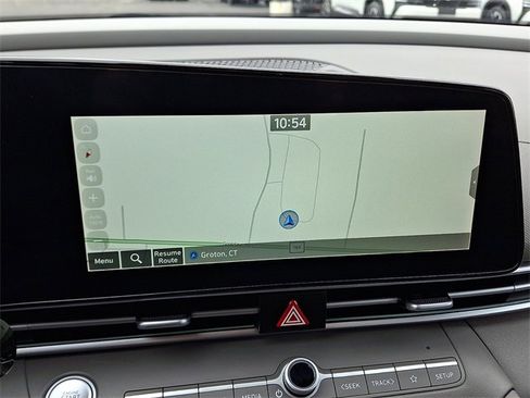 Used 2024 Hyundai Elantra SEL w/ Convenience Package image 17