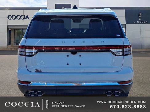 Certified 2025 Lincoln Aviator AWD image 5