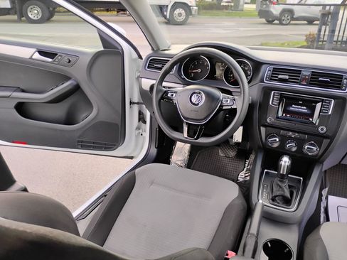 Used 2017 Volkswagen Jetta S FWD image 51