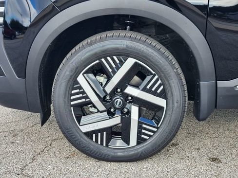 New 2026 Nissan Kicks SV image 7