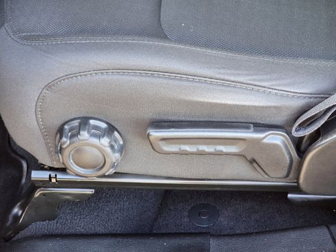 Used 2020 Jeep Gladiator Overland image 15