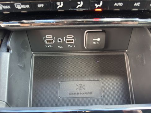 New 2025 Jeep Grand Cherokee Laredo image 17